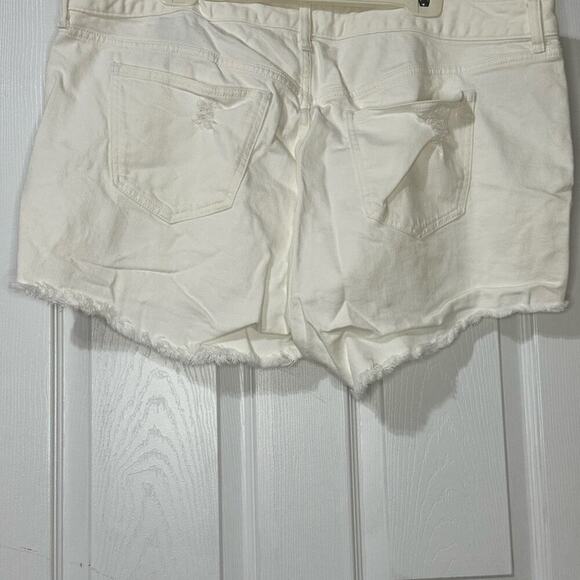 Torrid Distressed Winter White Shorts Size 20 - Picture 4 of 5